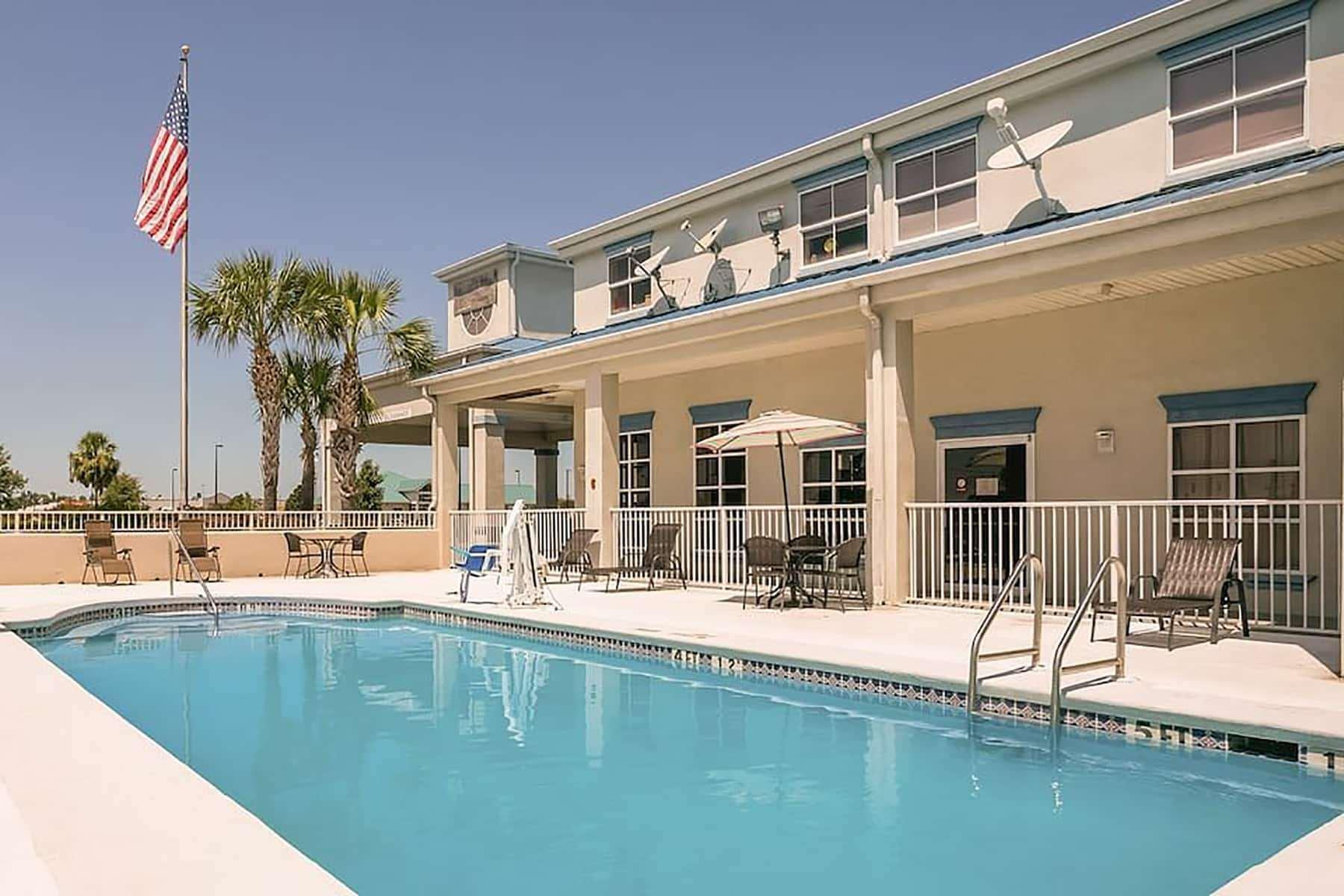 Baymont By Wyndham Marianna Hotel Exterior foto