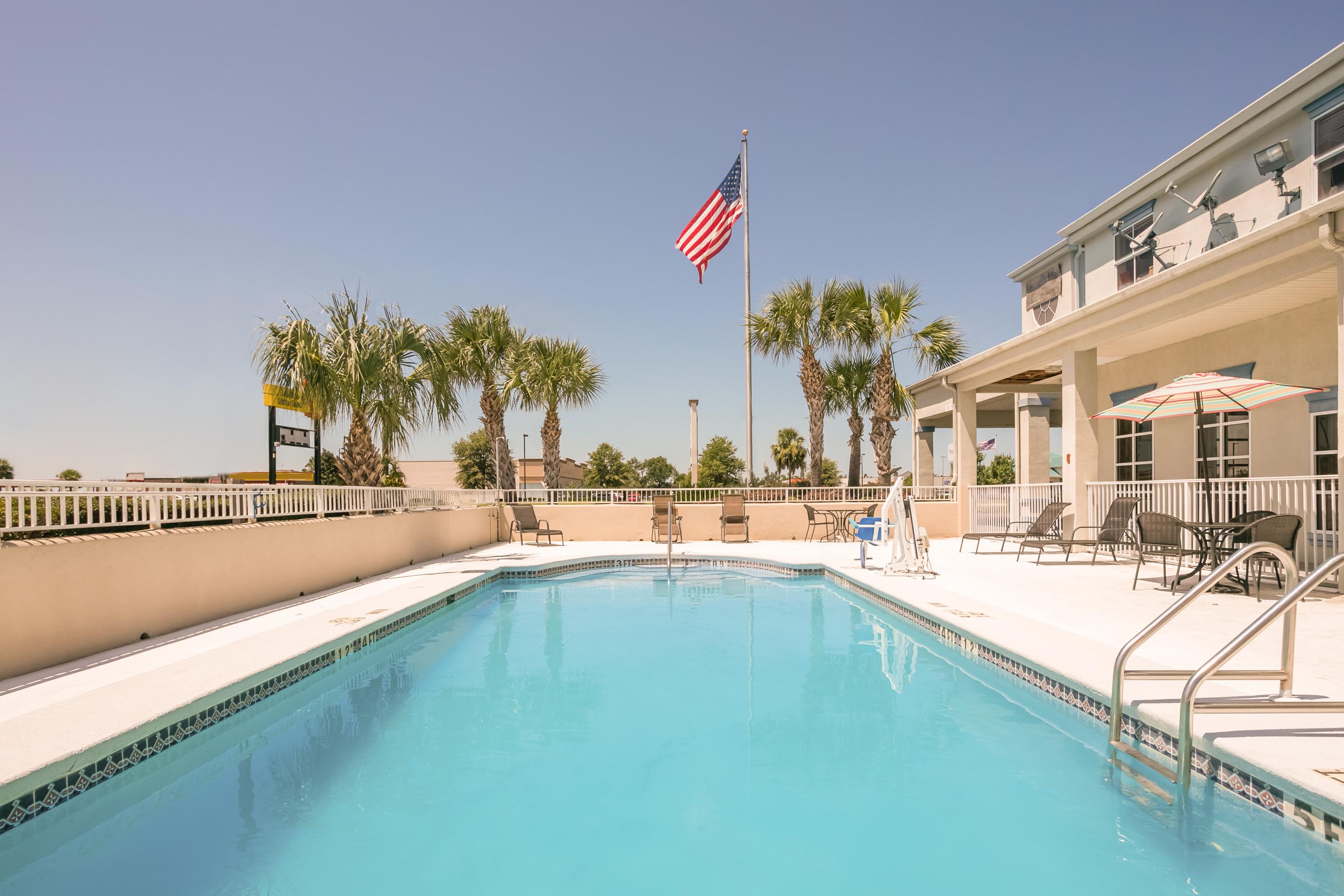 Baymont By Wyndham Marianna Hotel Exterior foto