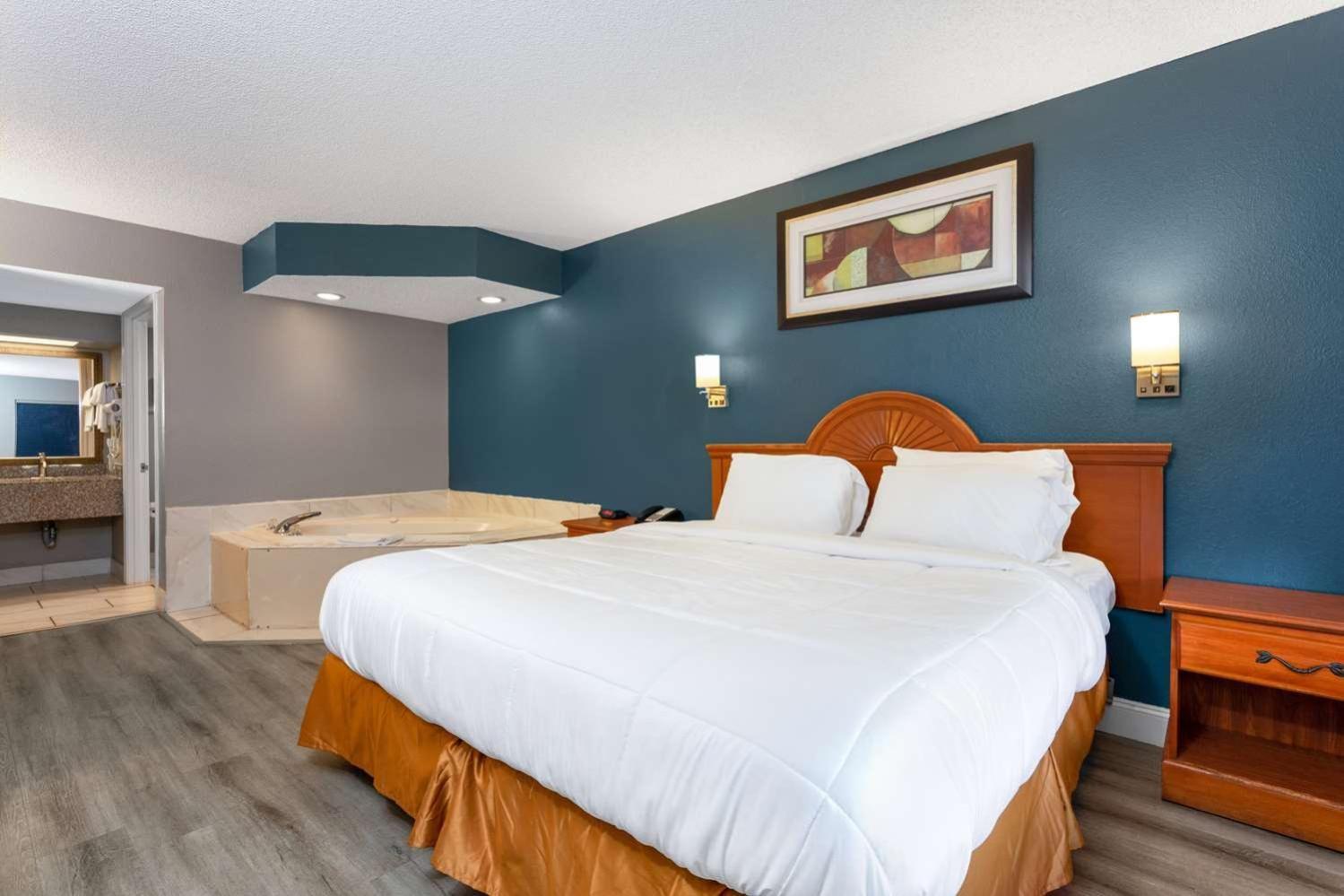 Baymont By Wyndham Marianna Hotel Exterior foto